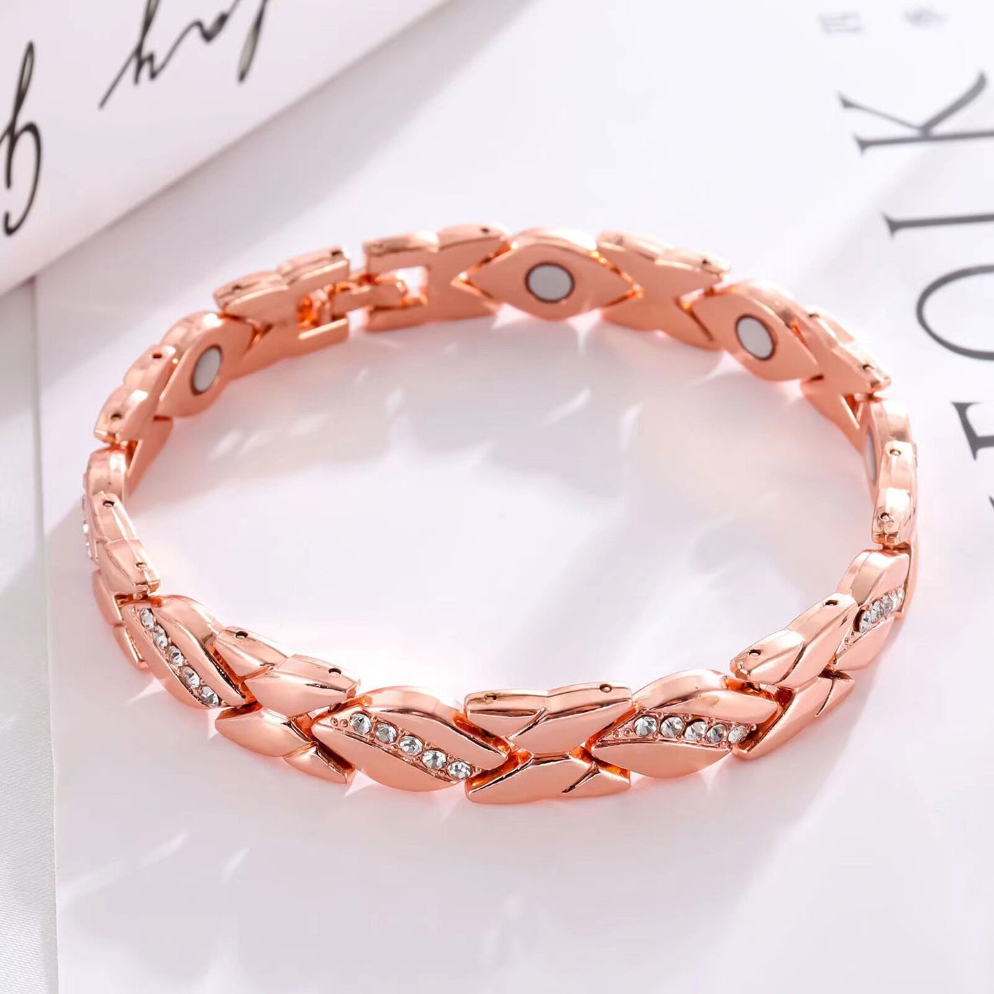 Christmas gift Stylish Ancient Copper Magnetic Therapy Bracelet with Diamond Accents - Enhance Health & Elegance(golden)