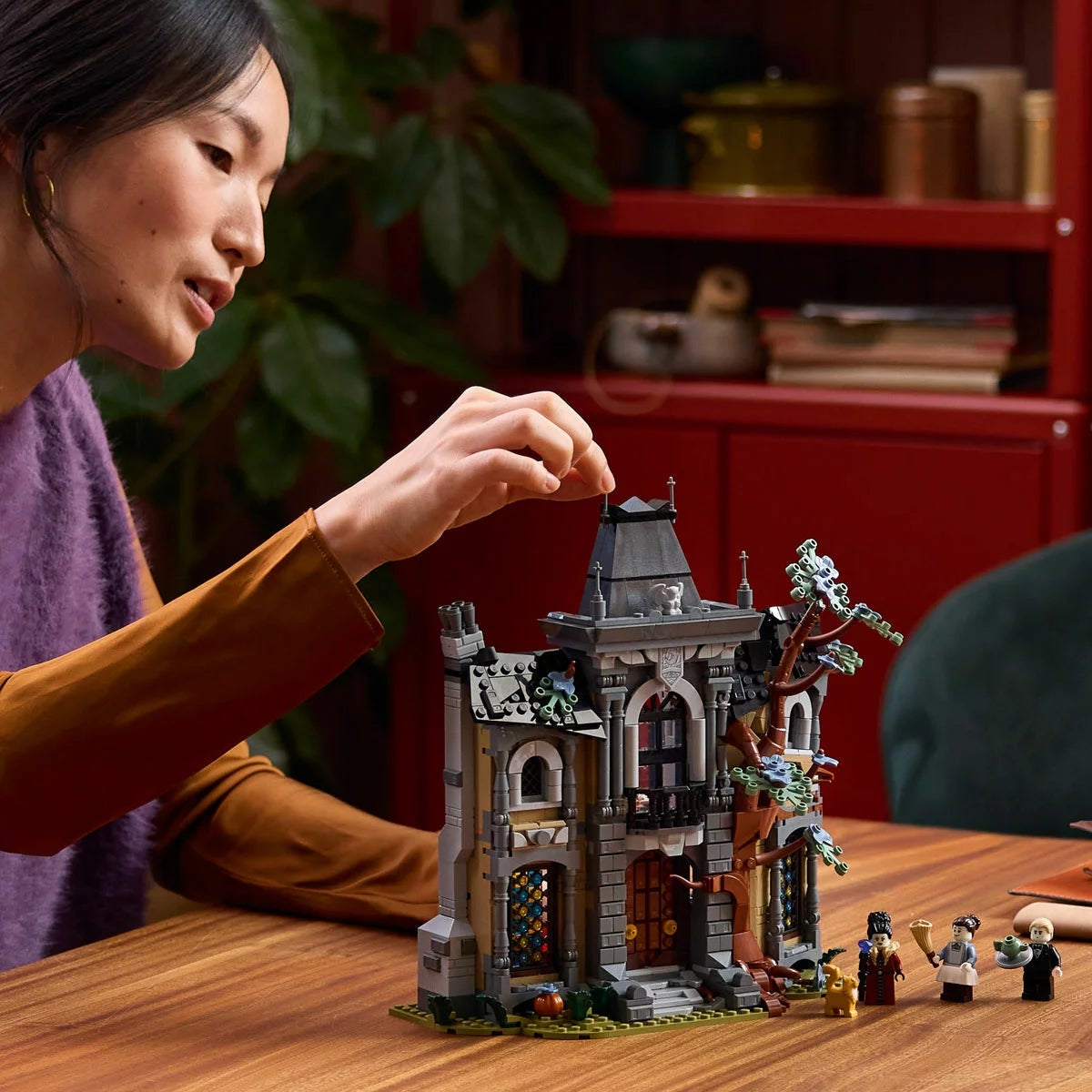 LEGO Mayor Manor 11383 Midnight Valley 1420 Piece Haunted House Building Set