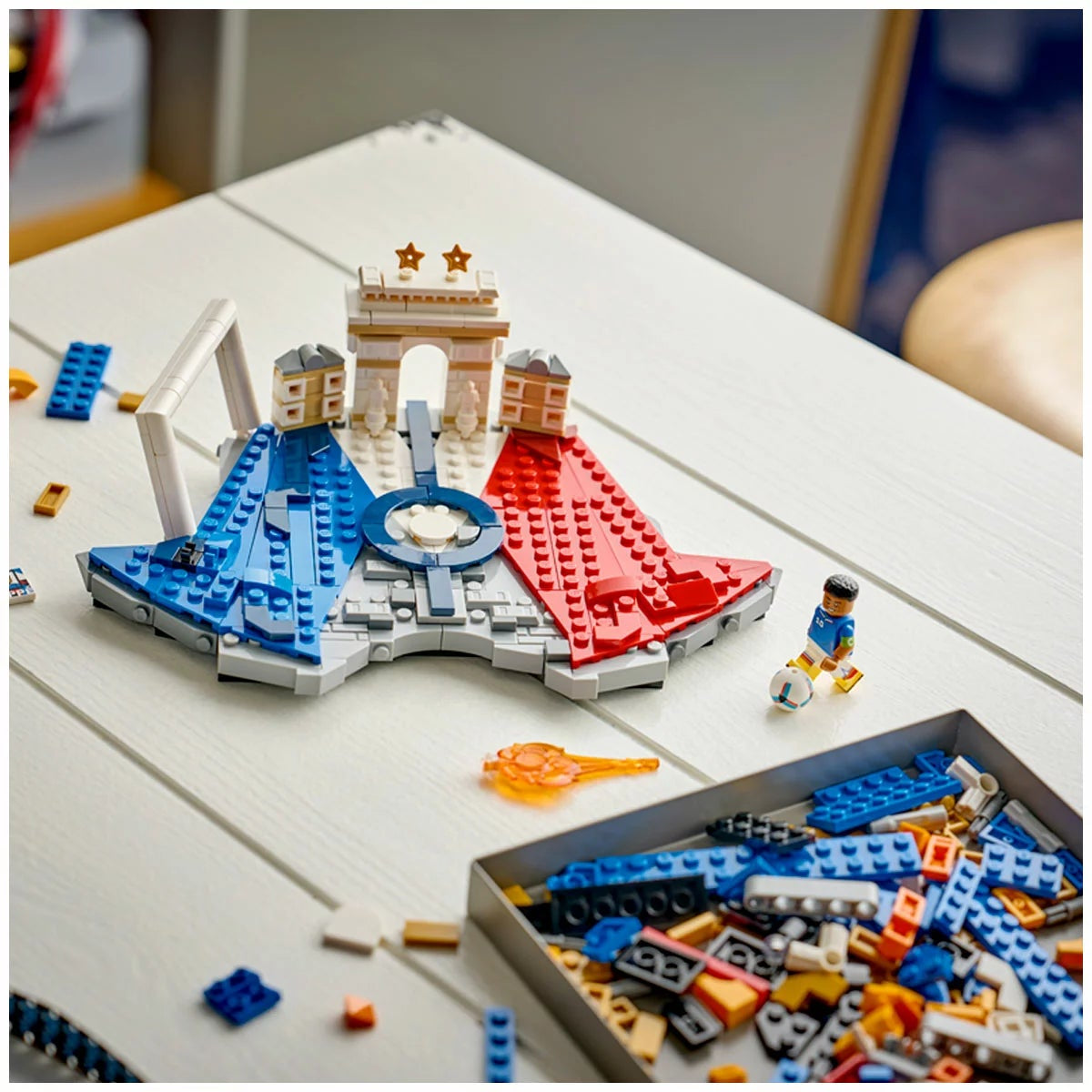 LEGO 43013 Kylian Mbappe Football Highlights 1577 Piece 2-in-1 Set 18+