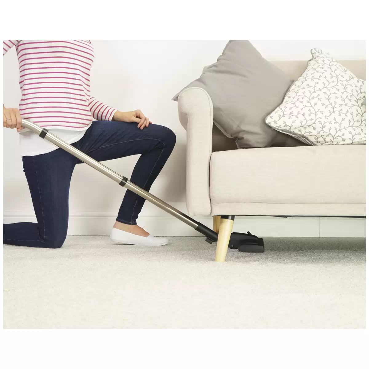 Numatic Henry Compact Xtra HVX160 Vacuum Cleaner – 6-Litre Bag