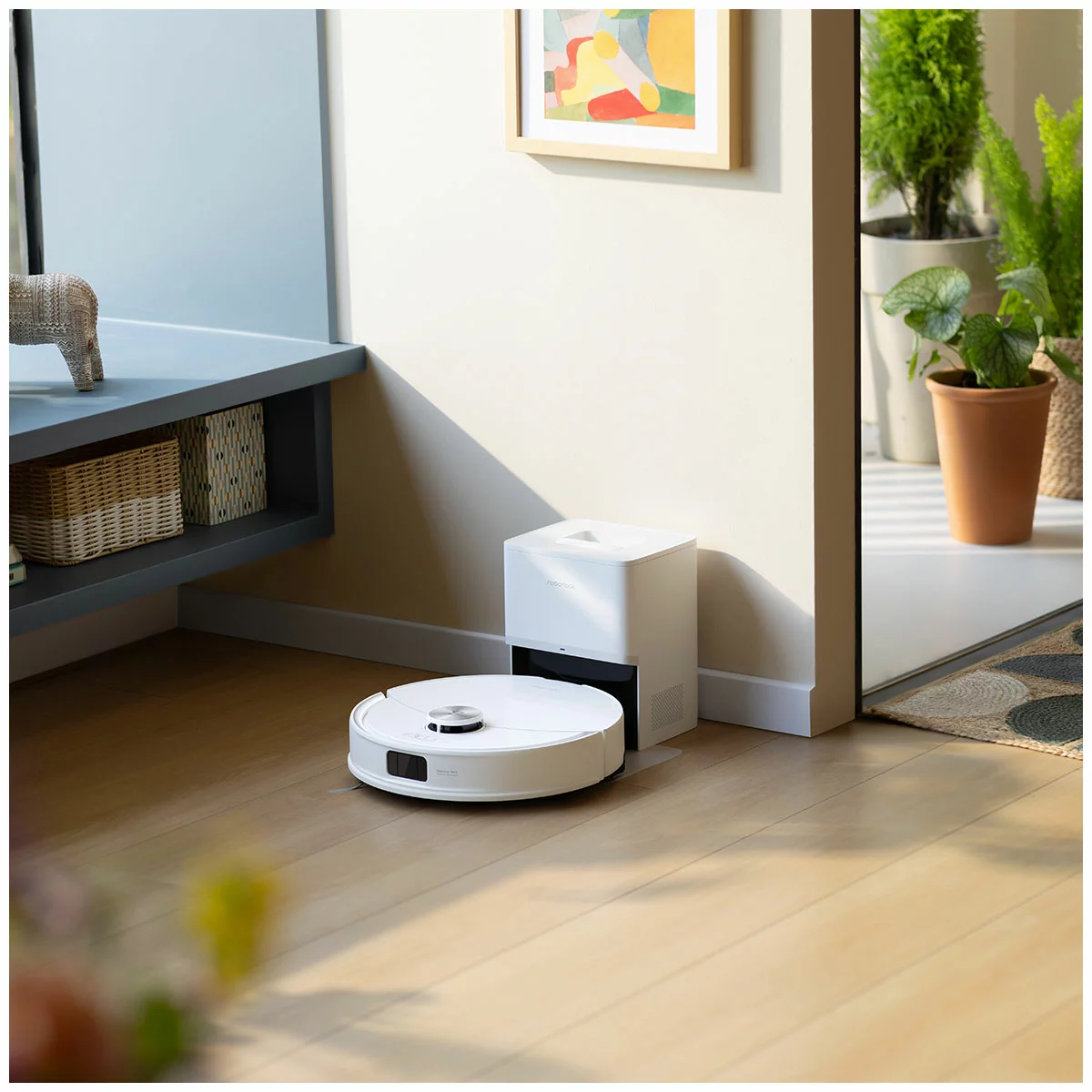 Roborock Q10V+ Vacuum Mop Robot 10000Pa Suction Auto Emptying Dock White