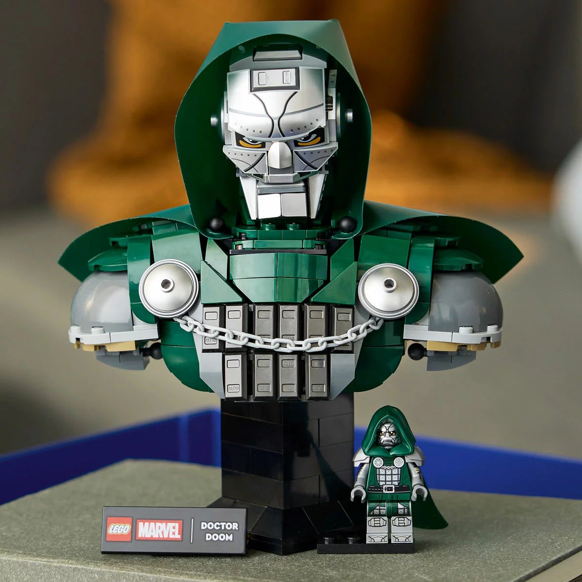 LEGO Marvel Doctor Doom Bust 76345 Adult Collectible Display Set 379-Piece