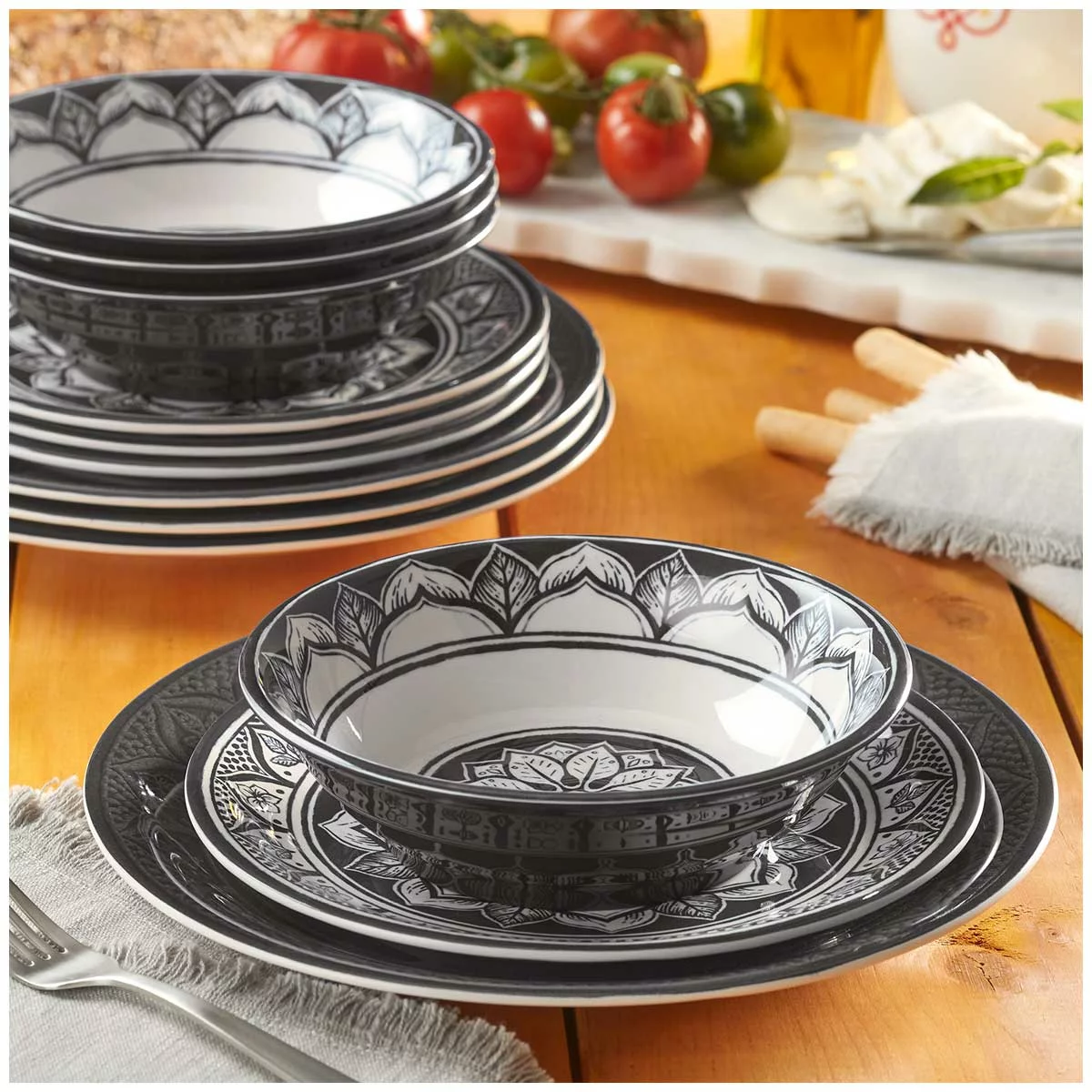 Pandex Melamine Dinnerware 12 Piece Set Black Dishwasher Safe - Free Shipping
