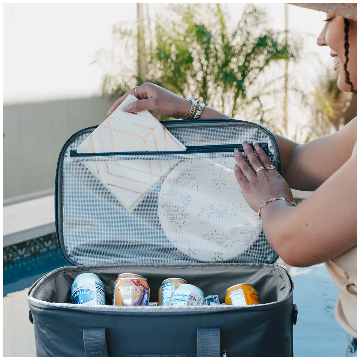 CleverMade Pacifica Pro Max 50 Can Collapsible Cooler Blue Leakproof Insulated