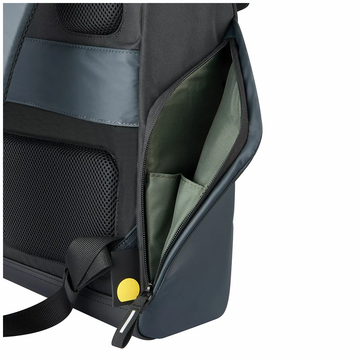 Delsey Securflap Backpack Black W/ Padded Laptop Compartment 45 x 31 x 14 cm