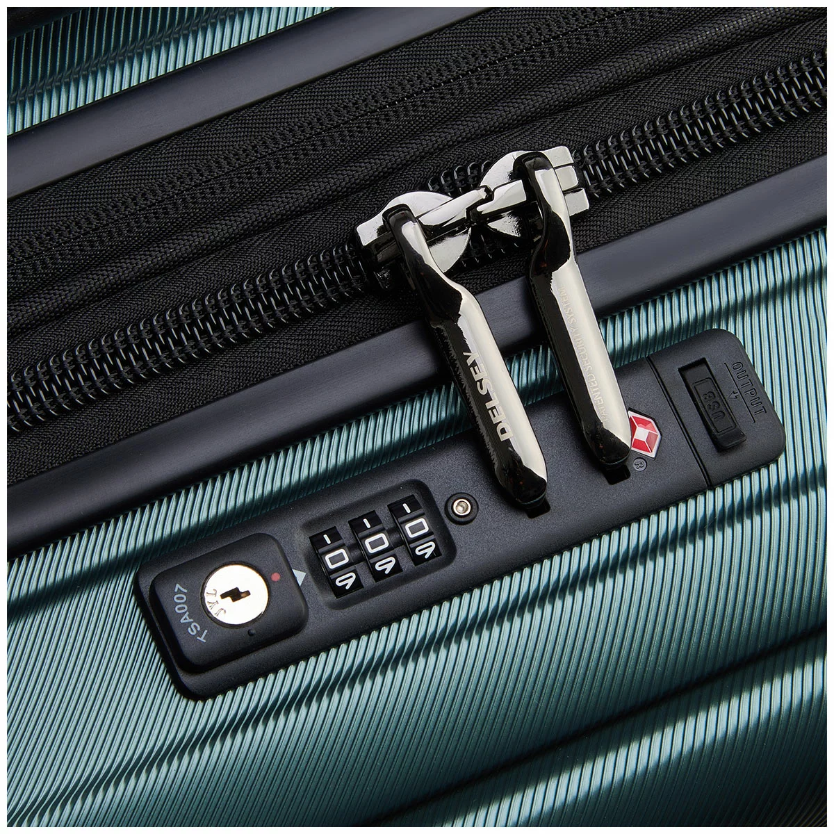 Delsey Shadow 5.0 Carry on 55cm Green With Overweight Indicator & Anti-Theft Zip