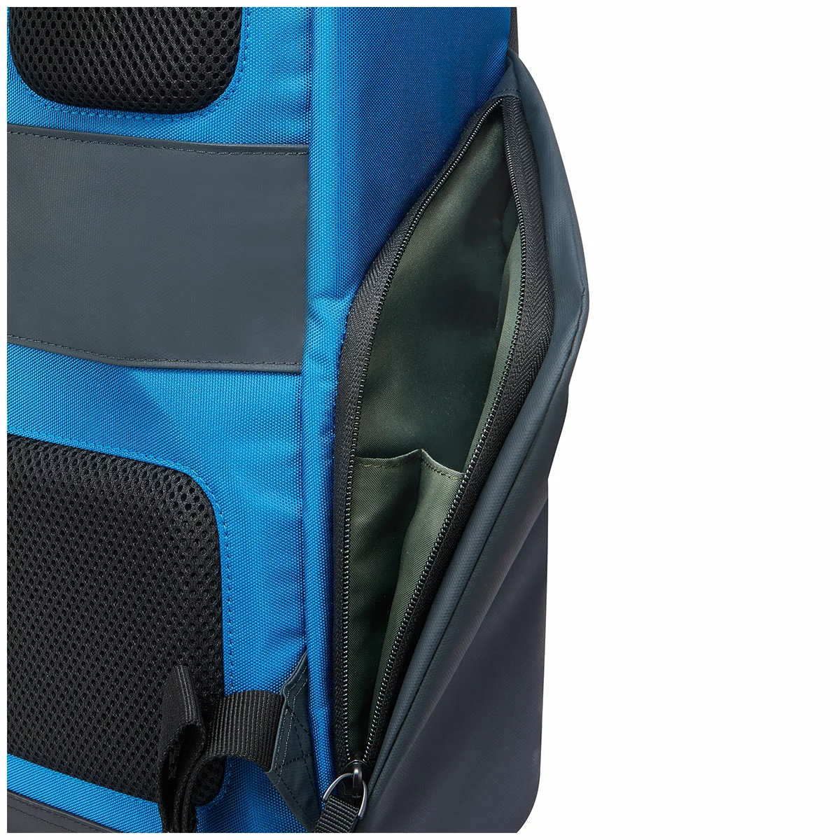 Delsey Securflap Backpack Navy W/ Padded Laptop Compartment 45 x 31 x 14 cm