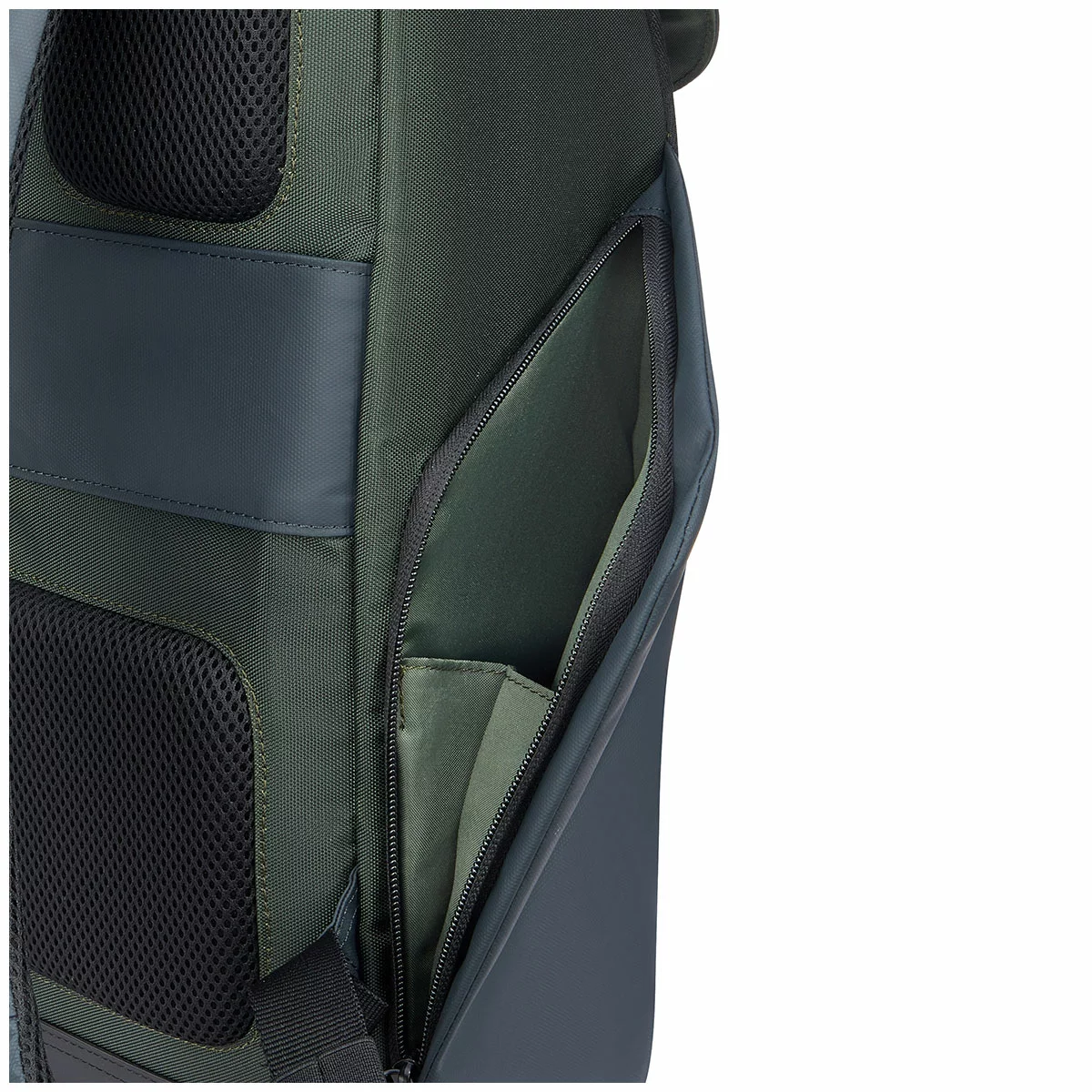 Delsey Securflap Backpack Army W/ Padded Laptop Compartment 45 x 31 x 14 cm