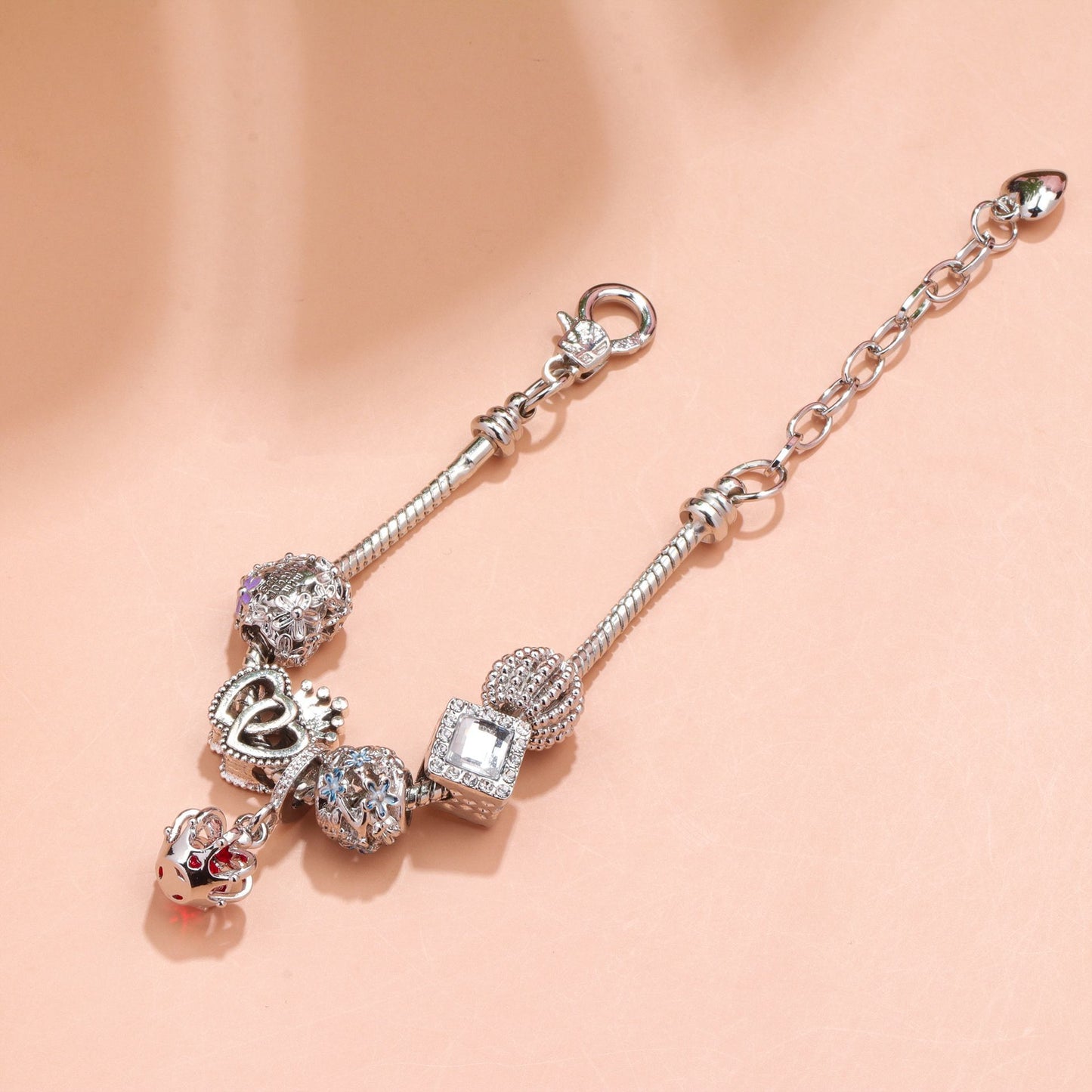 Hollow-out Rhinestone Heart Flower Charm Bracelet(Silver,17cm)