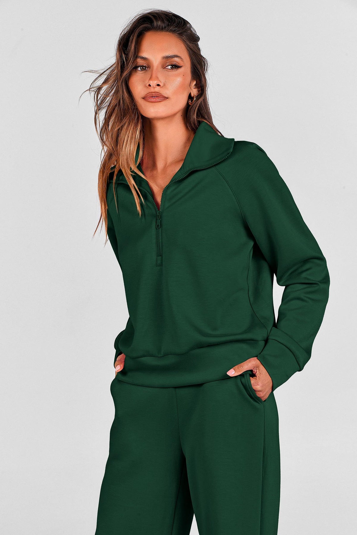 Women's 2-piece tracksuit set for casual outings, lounge days, and active routines, XL (Dark Green)
