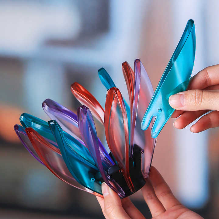 V60 Pour Over Coffee Dripper - Heat Resistant Brew Filter Cone - Green(White Base)