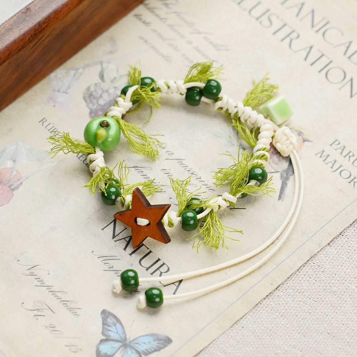 3-PCS Fresh & Whimsical Christmas Ceramic Braided Bracelet - Cartoon Animal Hand Rope, Artistic Hand Jewelry