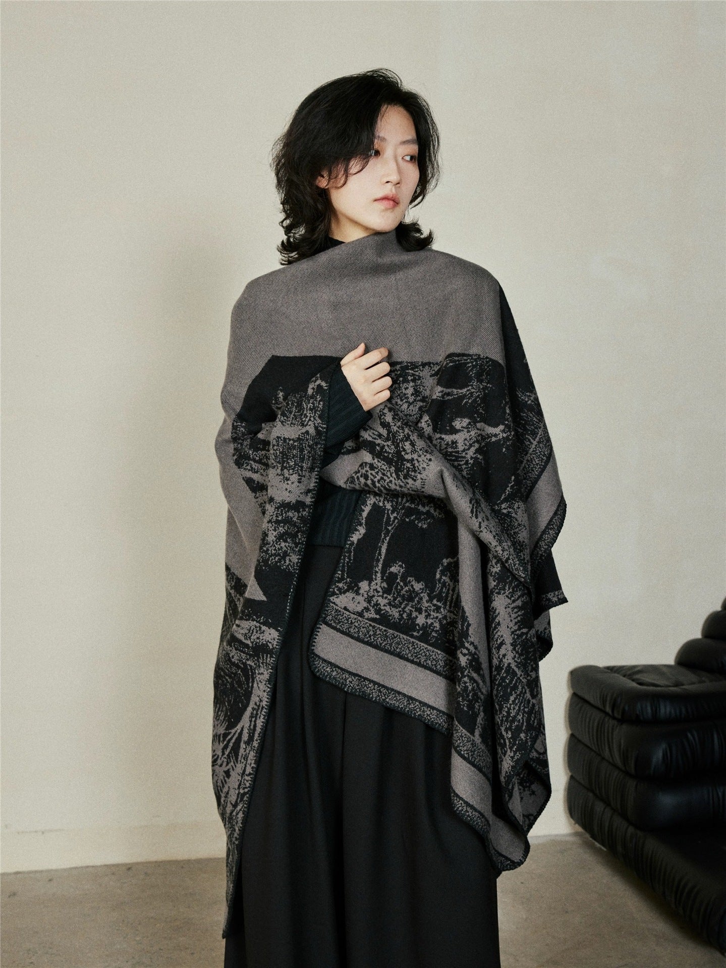 Faux Cashmere Shawl (Qingming Scroll Print) - Orange Blue, 160*135cm