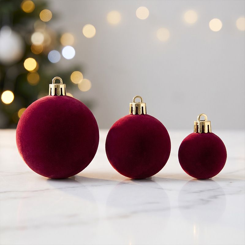 42 Piece Wine Red Flocked Christmas Baubles Set - Velvet Finish Tree Ornaments in 3 Sizes with Hanging Loops, Lightweight Festive Decorations in Gift Box